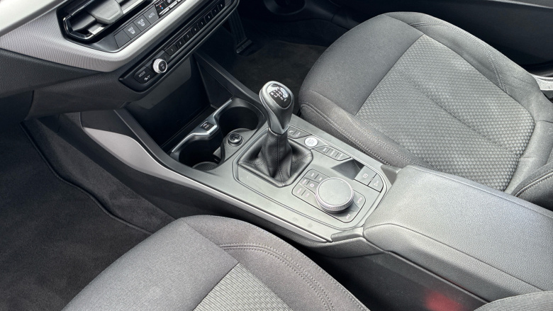 BMW 1 Series 118i SE 5dr Petrol Hatchback